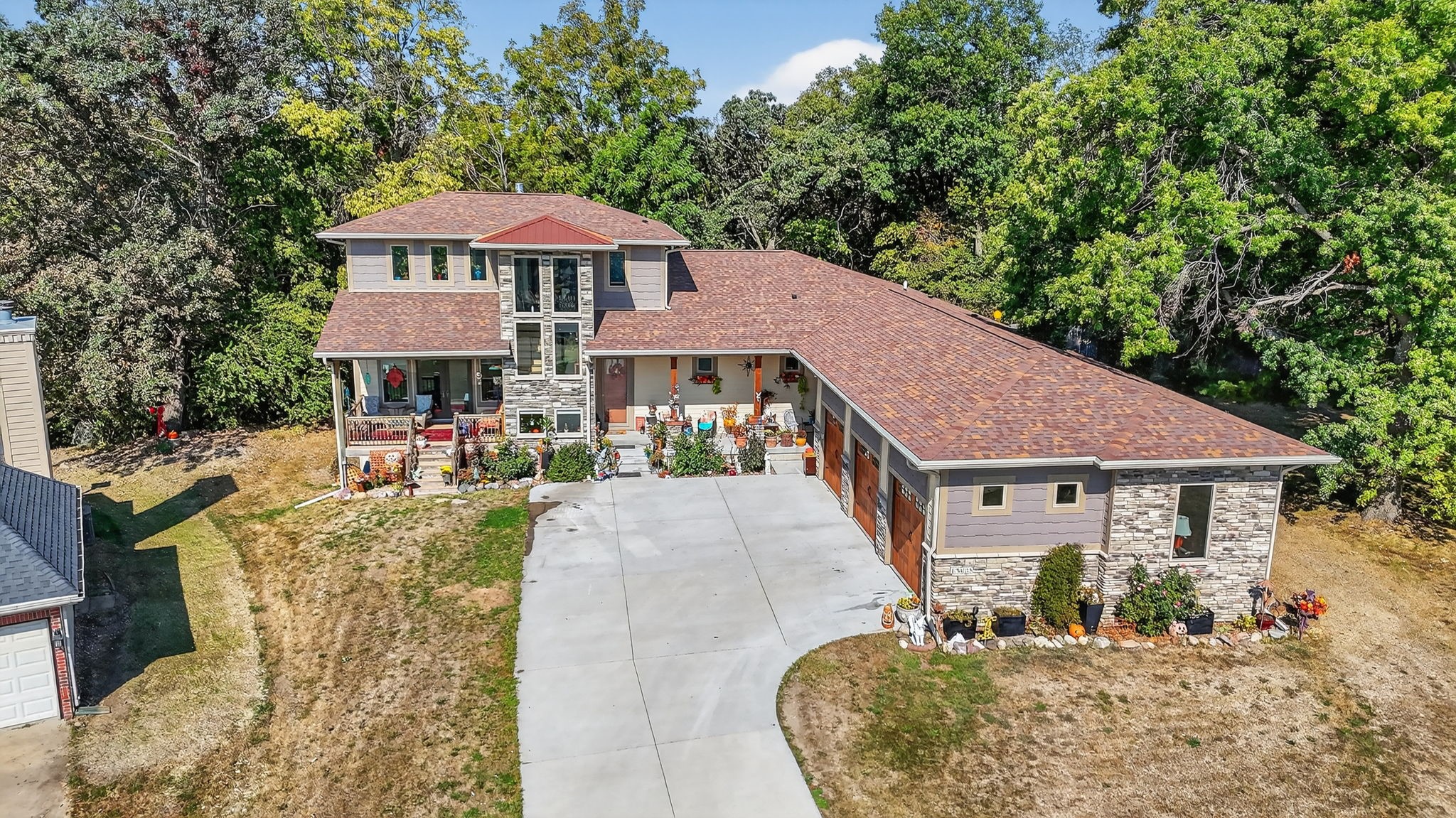 13425 Ridgeview Drive