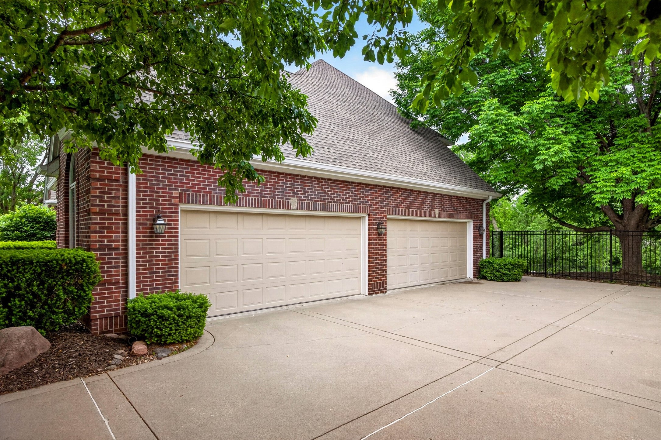 8120 Heather Bow Court