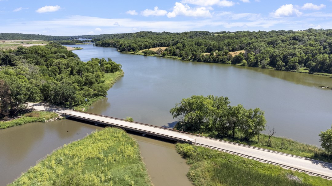 2407 180th Trail, Guthrie Center, Iowa image 9