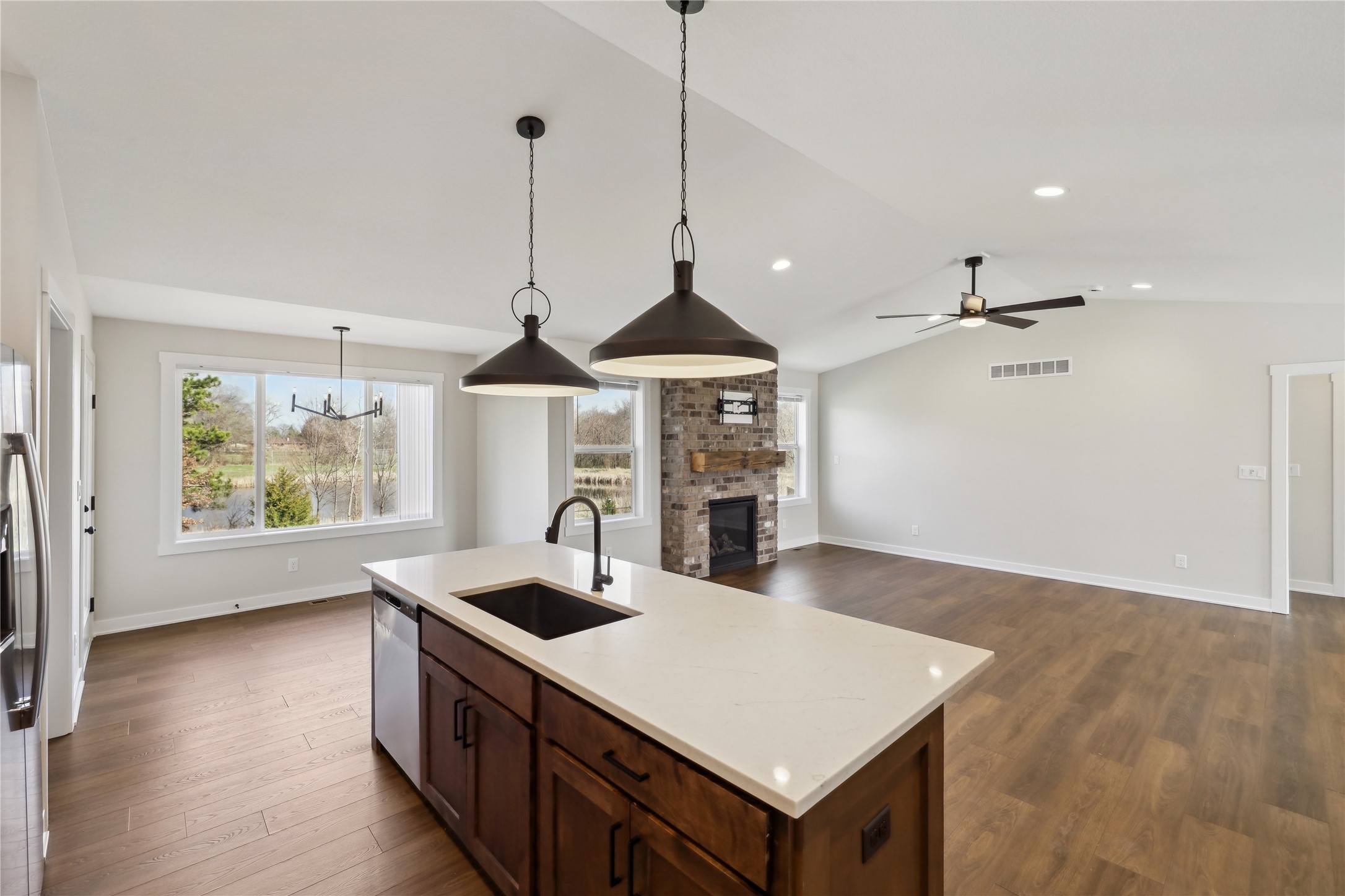 375 NE 61st Street, Pleasant Hill, Iowa image 6