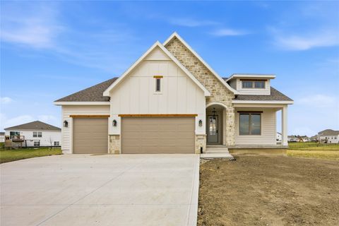 2603 10th Avenue SE Altoona IA 50009