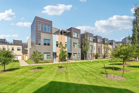 Condo For Sale - 841 E 2nd Street<br/> Des Moines, IA 50309