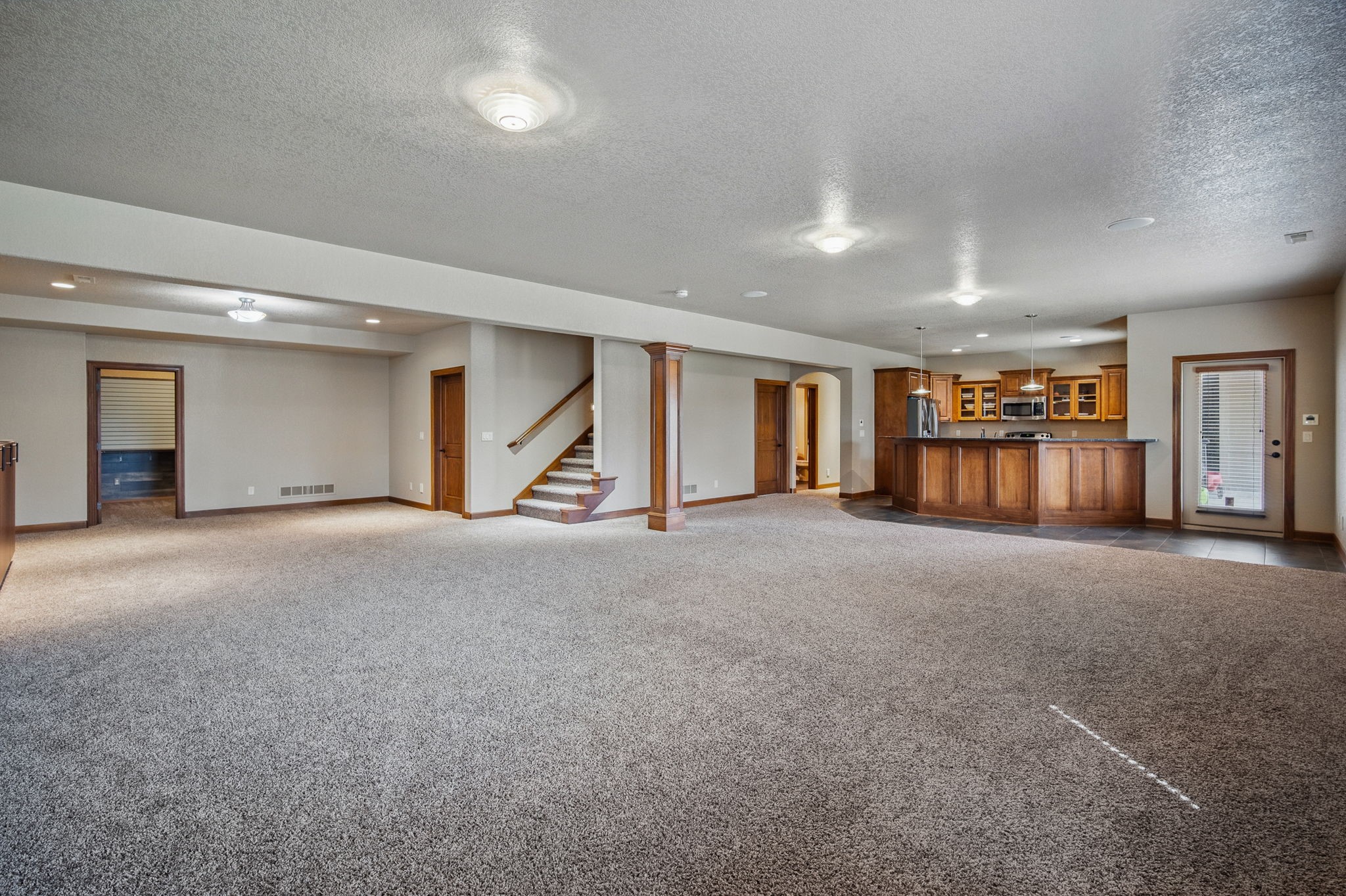 7401 NW 107th Street, Johnston, Iowa image 29