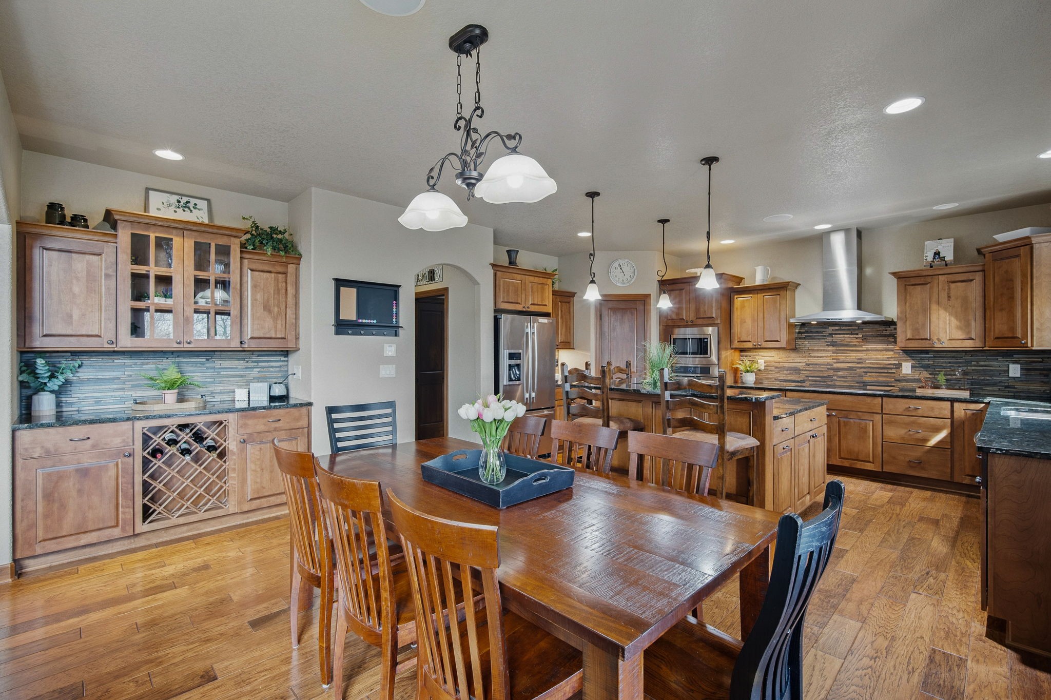 7401 NW 107th Street, Johnston, Iowa image 13