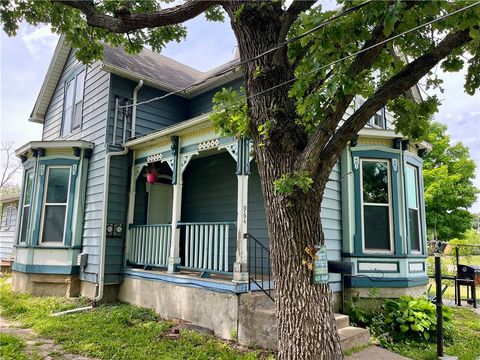 Duplex in Des Moines IA 964 23rd Street.jpg