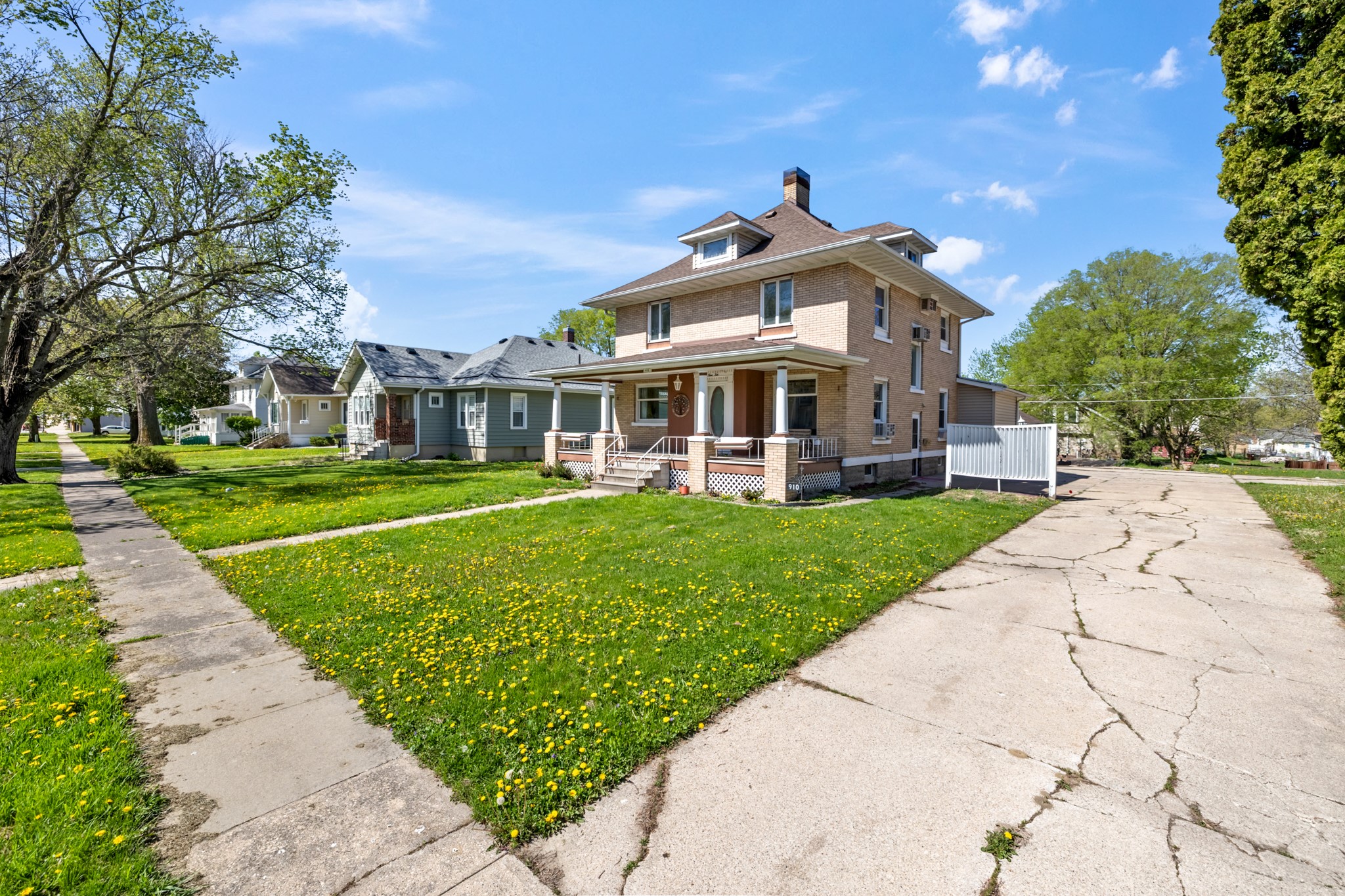 910 Washington Street, Eldora, Iowa image 3