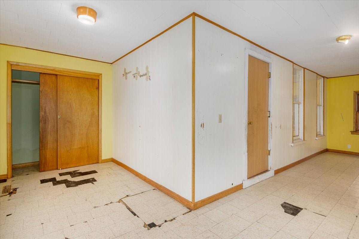 207 N Front Street - Photo 4