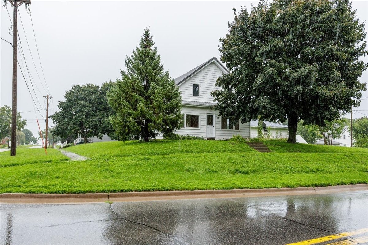 207 N Front Street - Photo 2