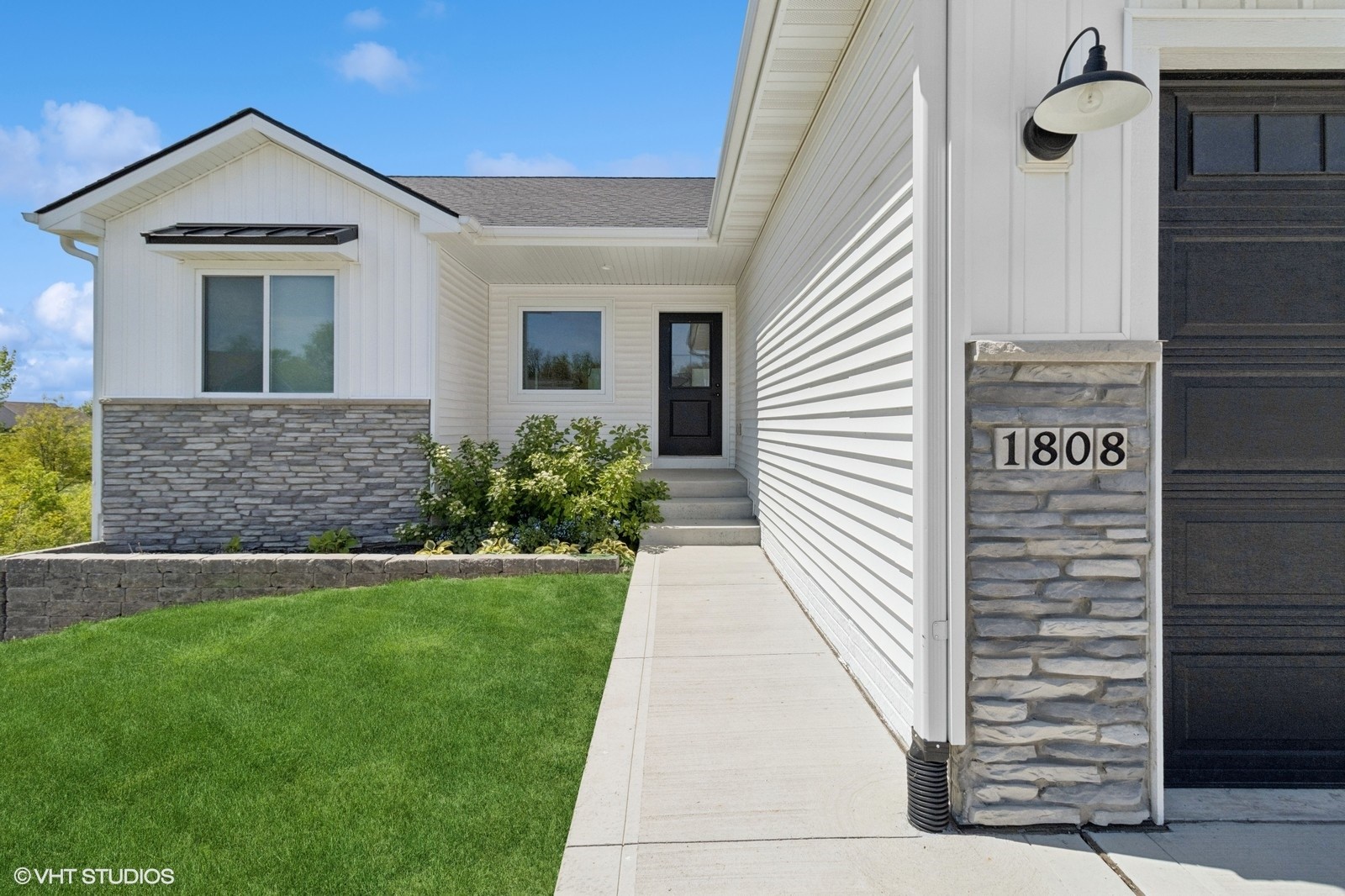 1808 Crabapple Lane, Granger, Iowa image 3