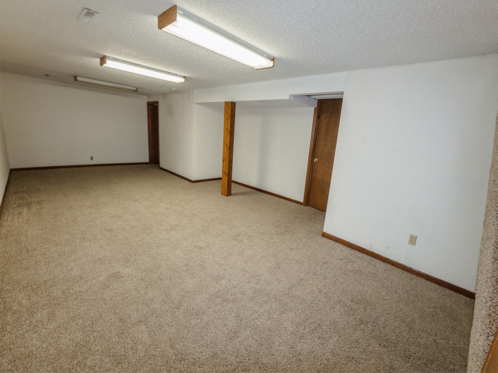 118 NW Abilene Road, Ankeny, Iowa image 12