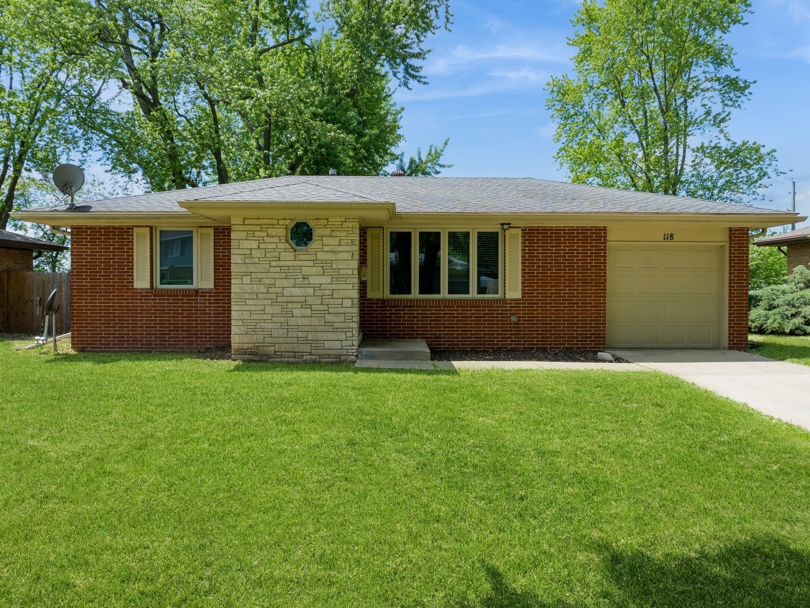 118 NW Abilene Road, Ankeny, Iowa image 1