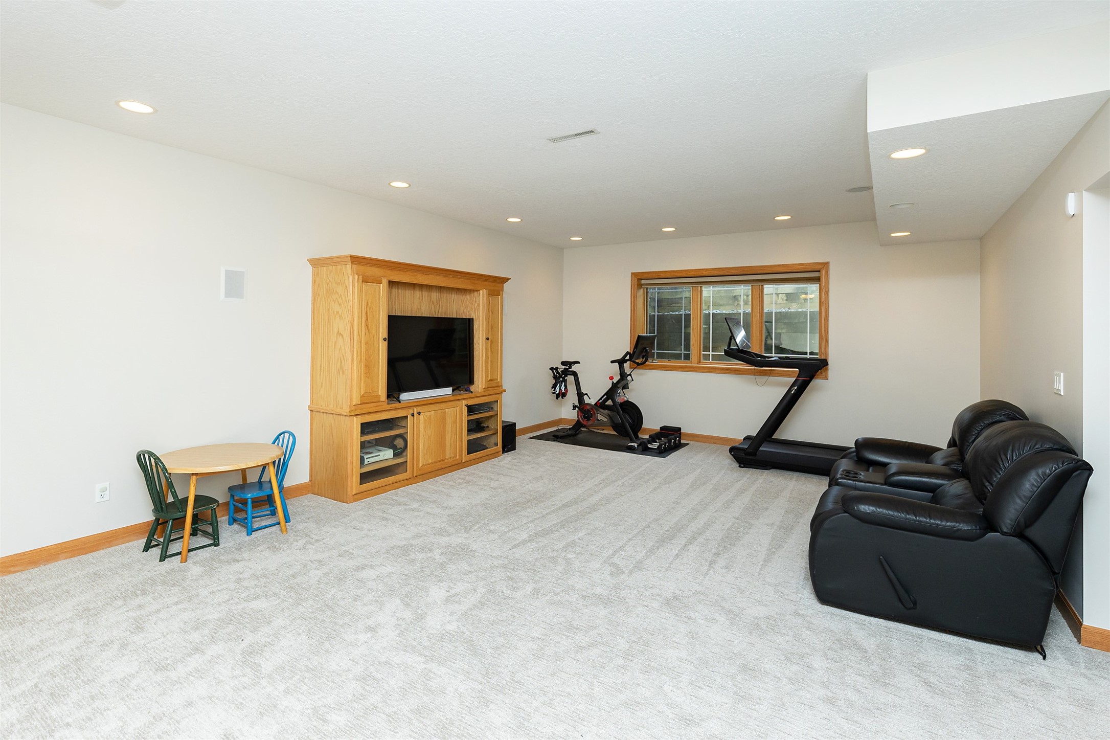 1385 Tulip Tree Lane, West Des Moines, Iowa image 27