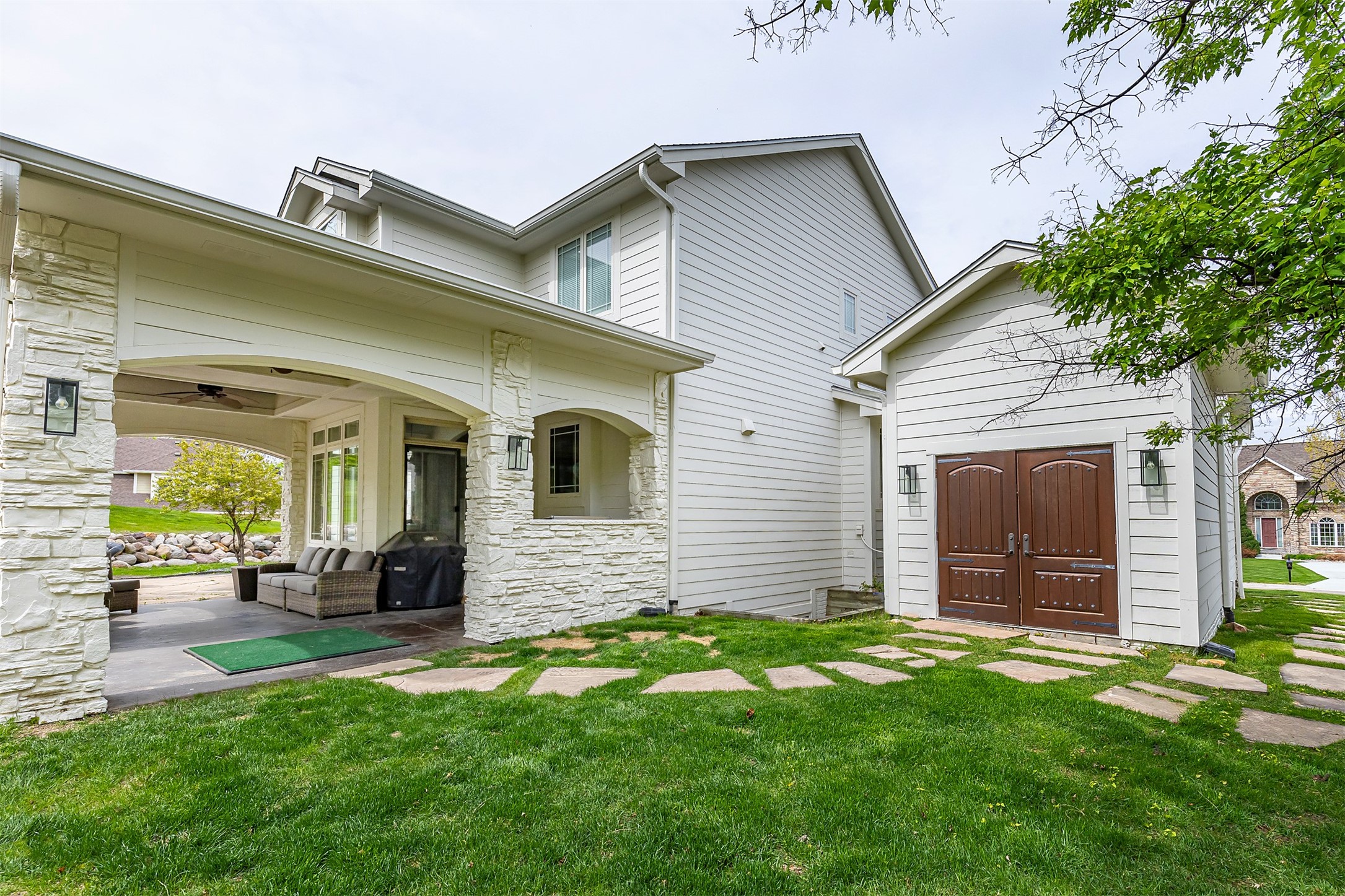 1385 Tulip Tree Lane, West Des Moines, Iowa image 3