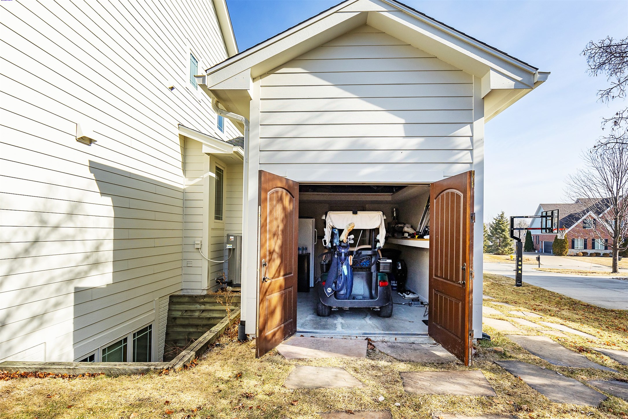 1385 Tulip Tree Lane, West Des Moines, Iowa image 34