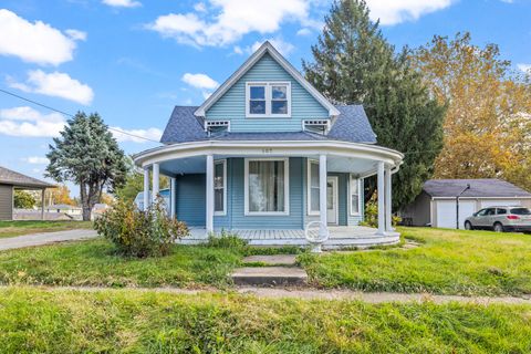 402 S Columbus Street Pleasantville IA 50225
