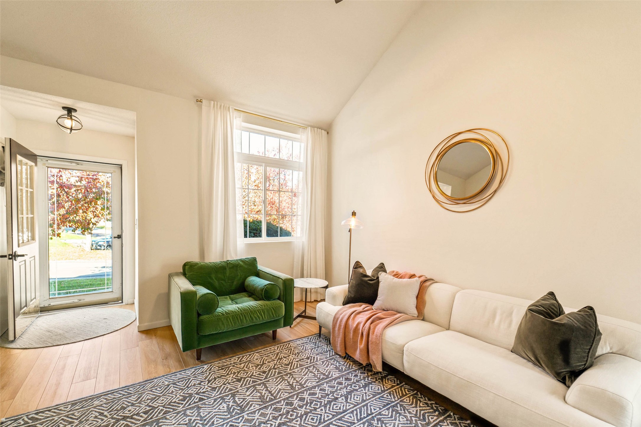 4142 Eisenhower Lane 5