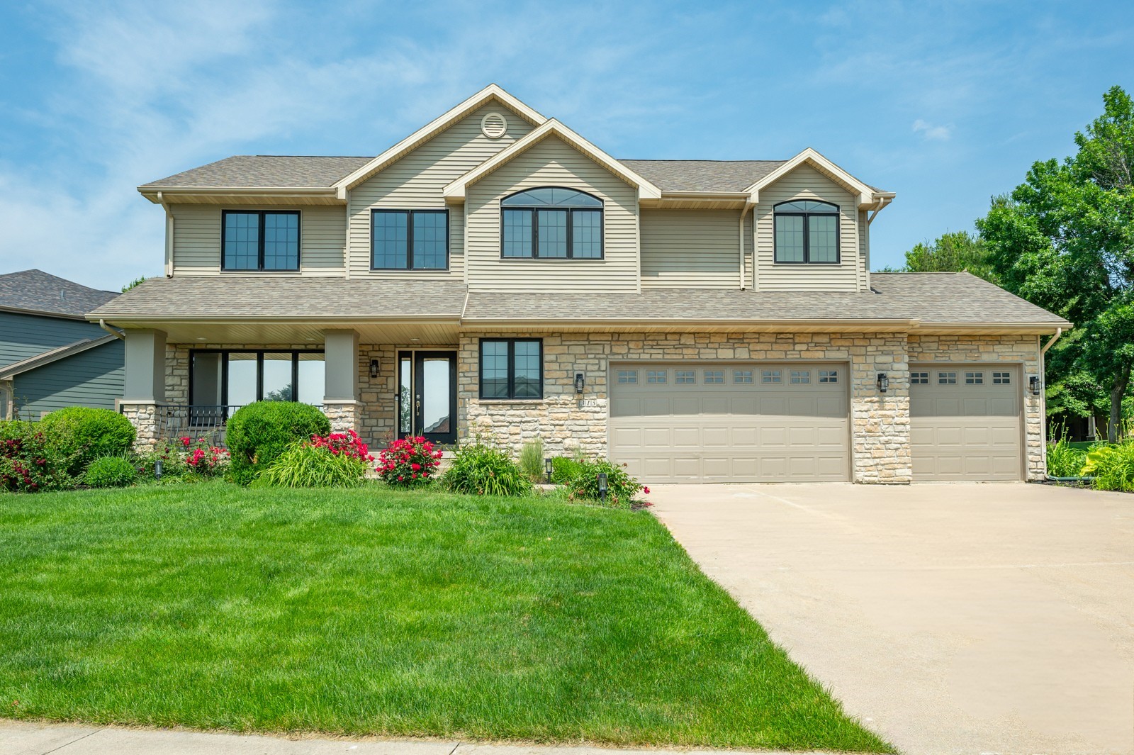 315 Turnberry Drive, Norwalk, Iowa image 1