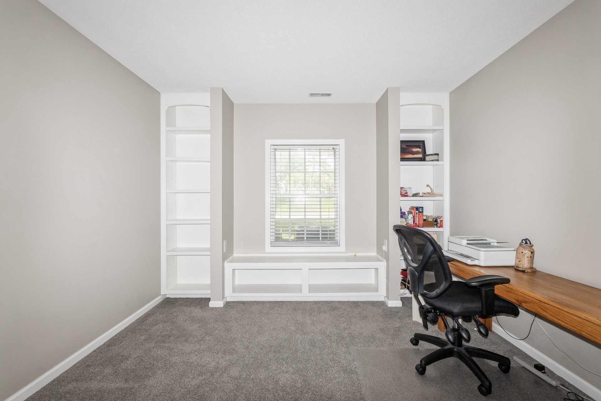 West Des Moines, Iowa 50266, United States, 2 Bedrooms Bedrooms, ,2 BathroomsBathrooms,Residential,Active,172722