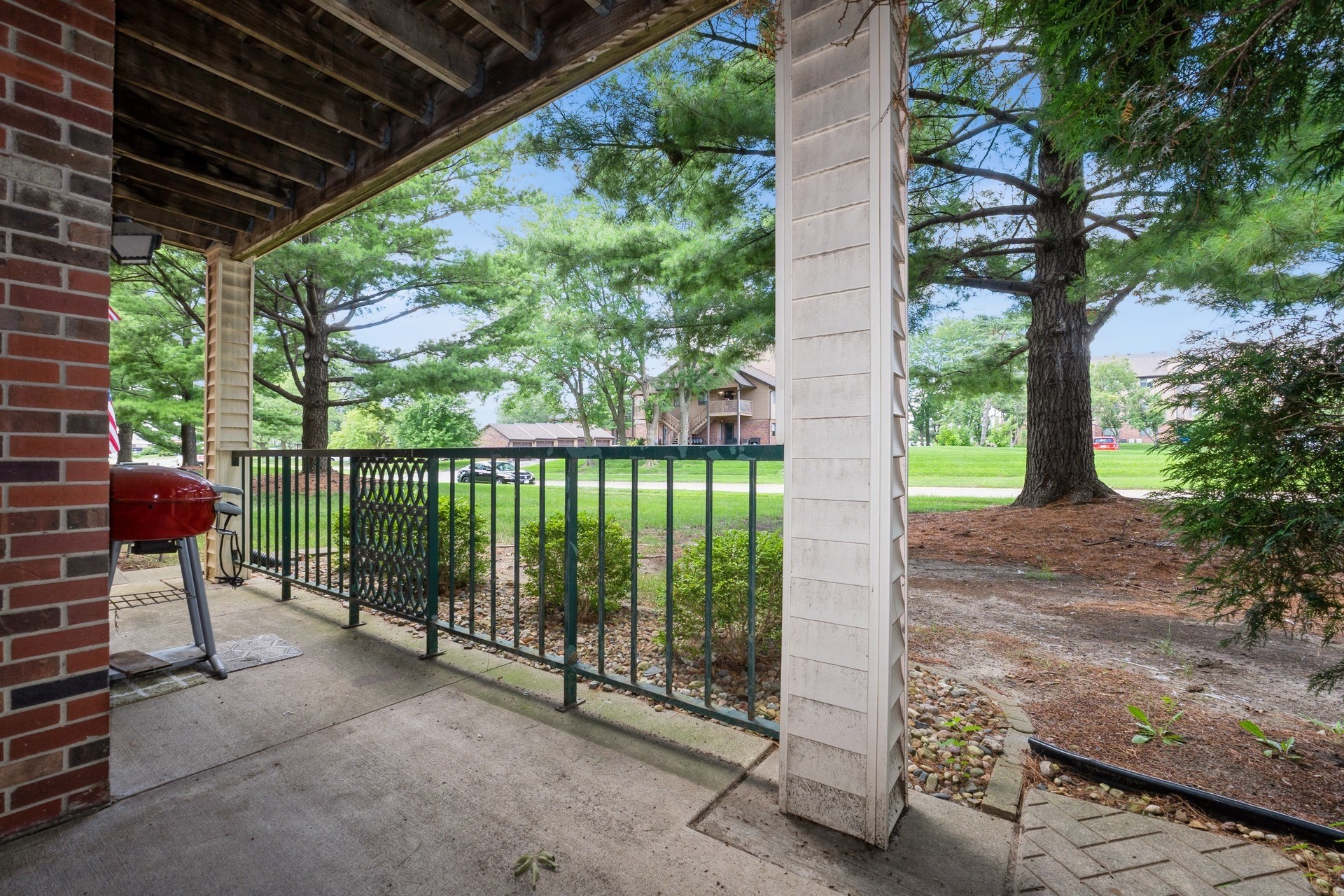 West Des Moines, Iowa 50266, United States, 2 Bedrooms Bedrooms, ,2 BathroomsBathrooms,Residential,Active,172722