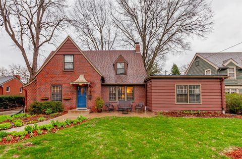 1001 43rd Street Des Moines IA 50311