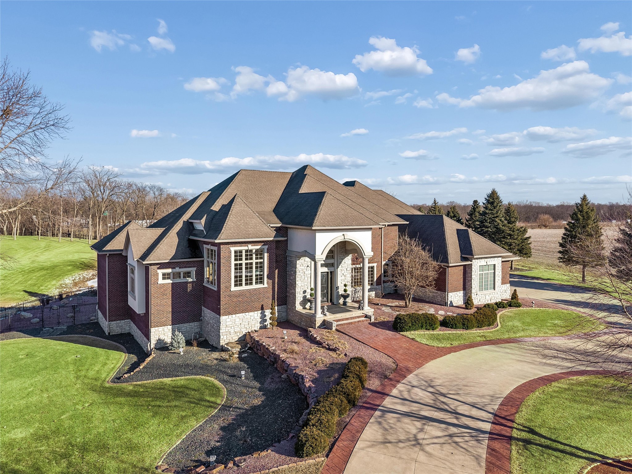 1305 NE Delaware Avenue