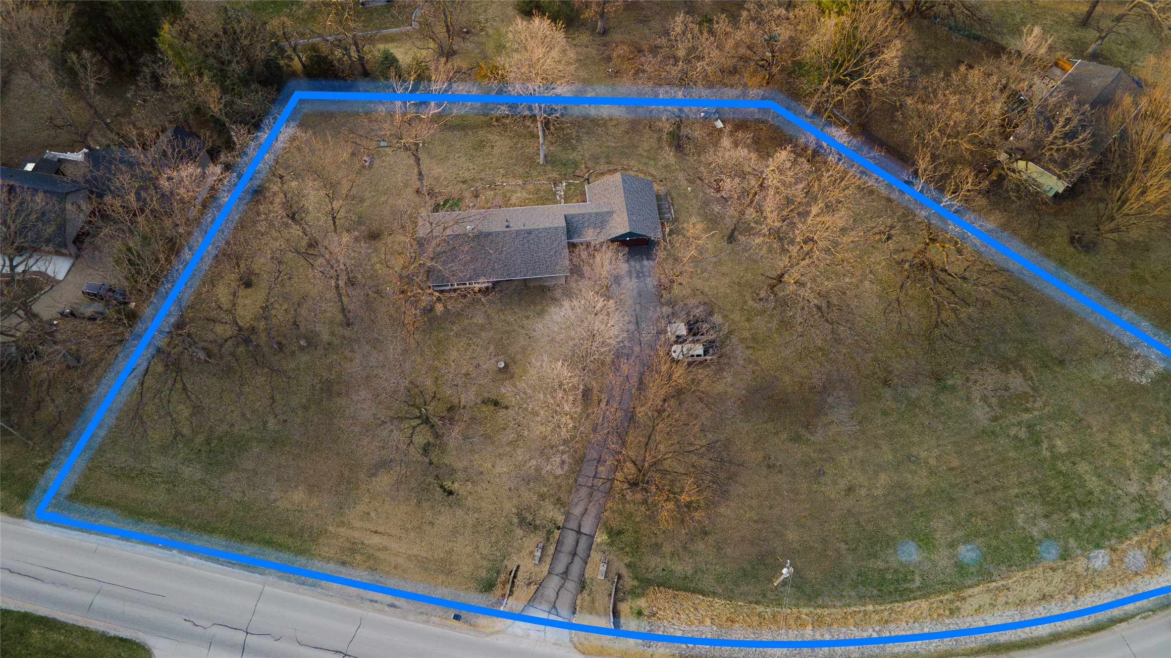 641 228th Place, Pella, Iowa image 26