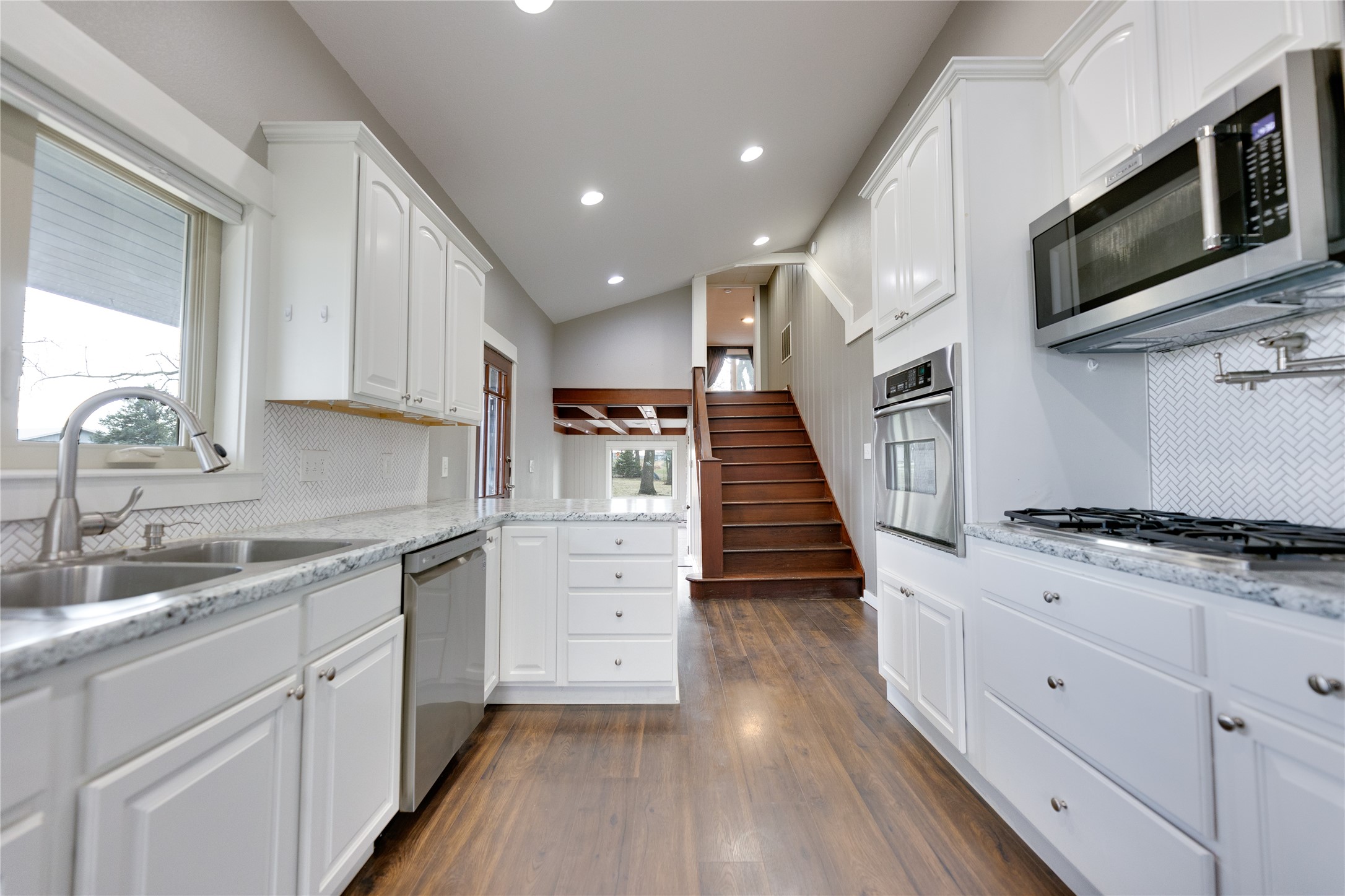 641 228th Place, Pella, Iowa image 9