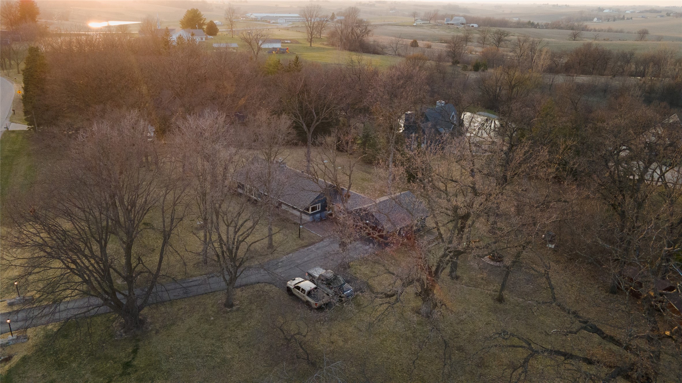 641 228th Place, Pella, Iowa image 27
