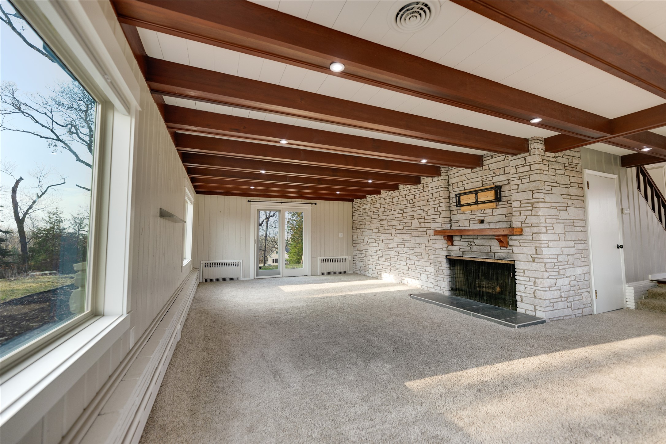 641 228th Place, Pella, Iowa image 16