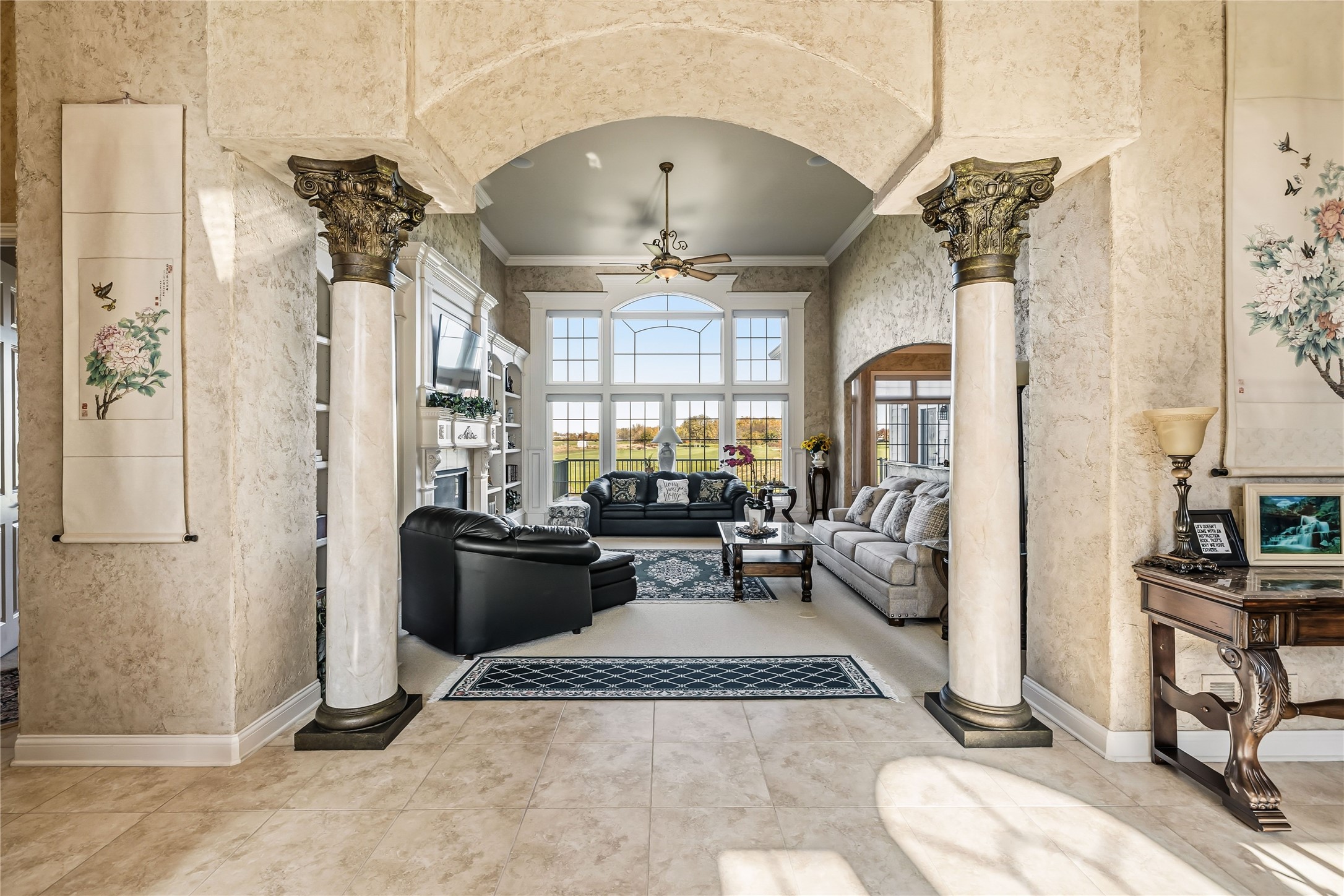 716 NE Pinnacle Court