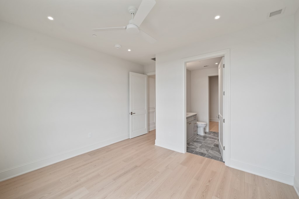 595 60th Street S 303