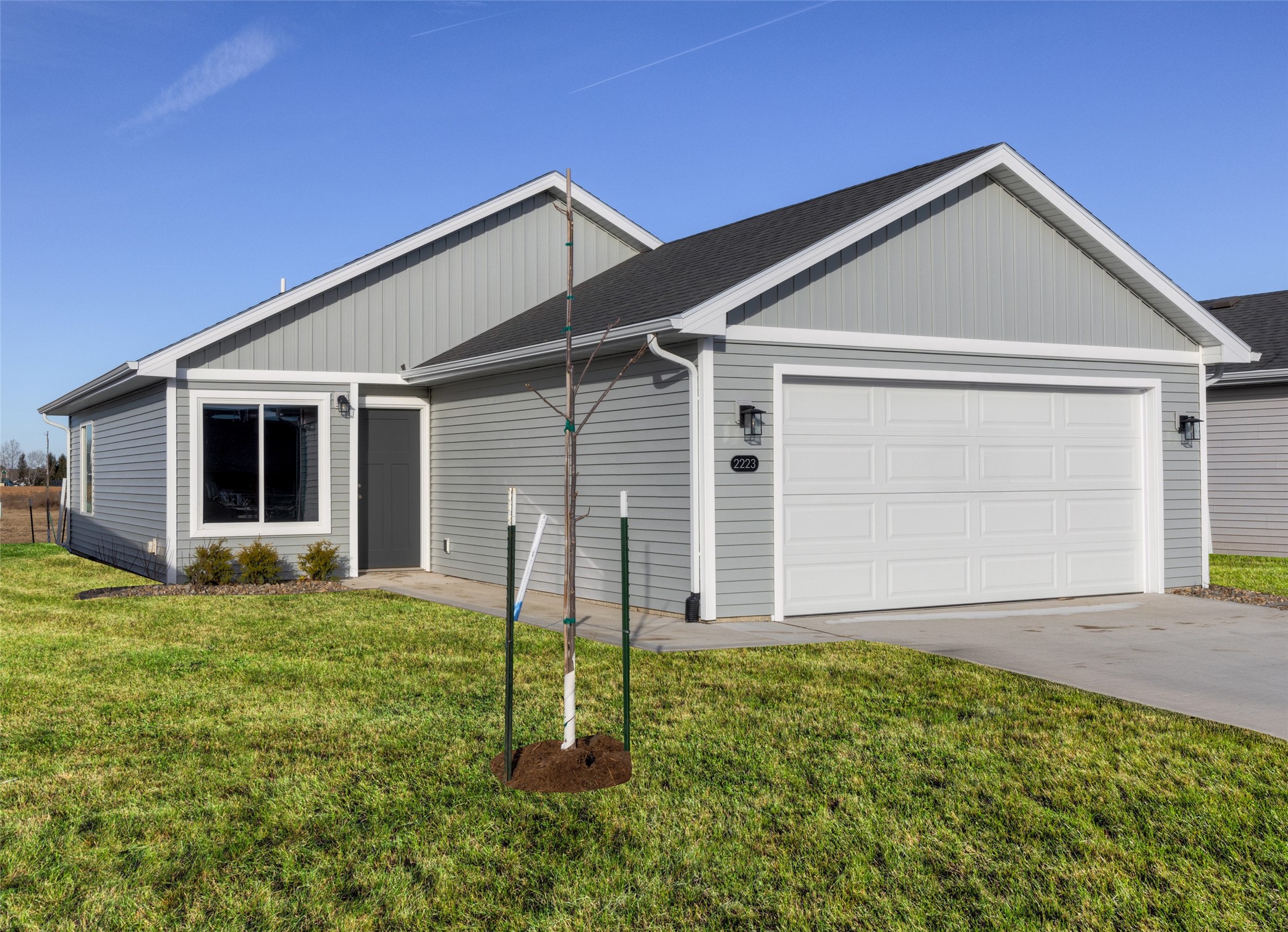 2223 Legacy Drive, Norwalk, Iowa image 1