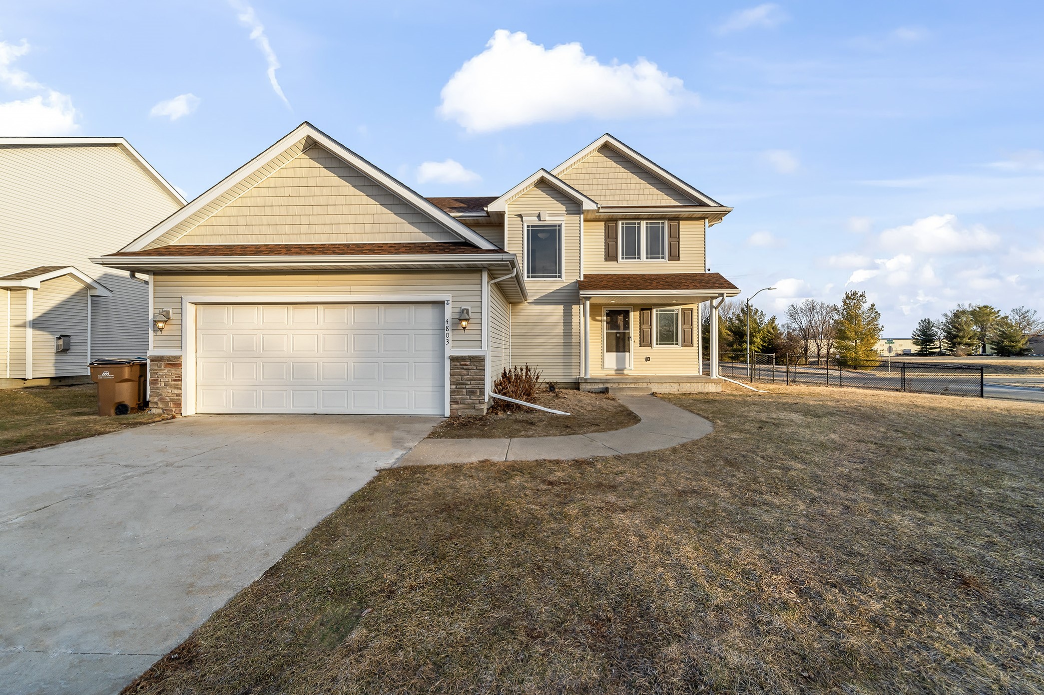 4803 Sunshine Circle, Johnston, Iowa image 1