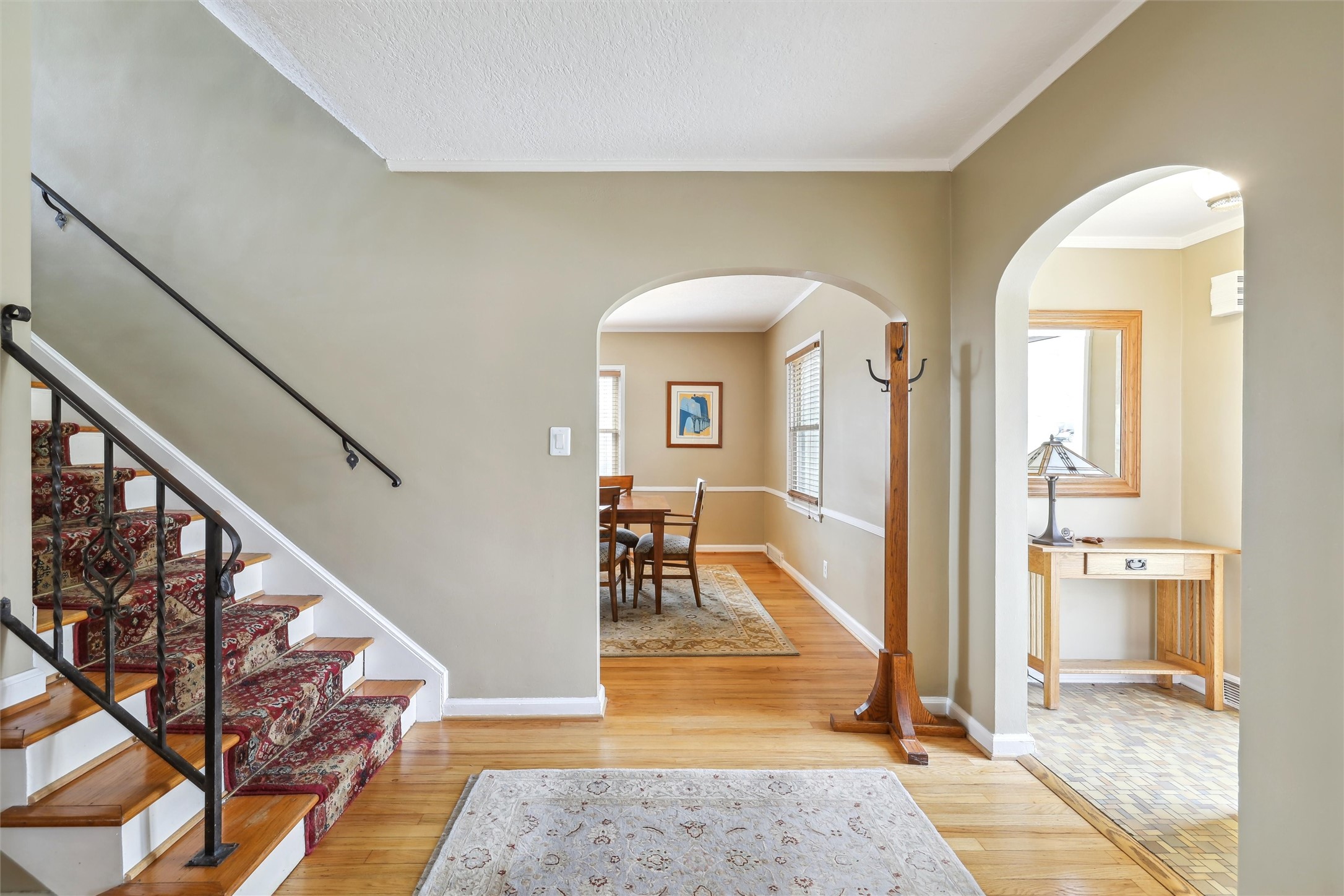 5838 Harwood Drive, Des Moines, Iowa image 3