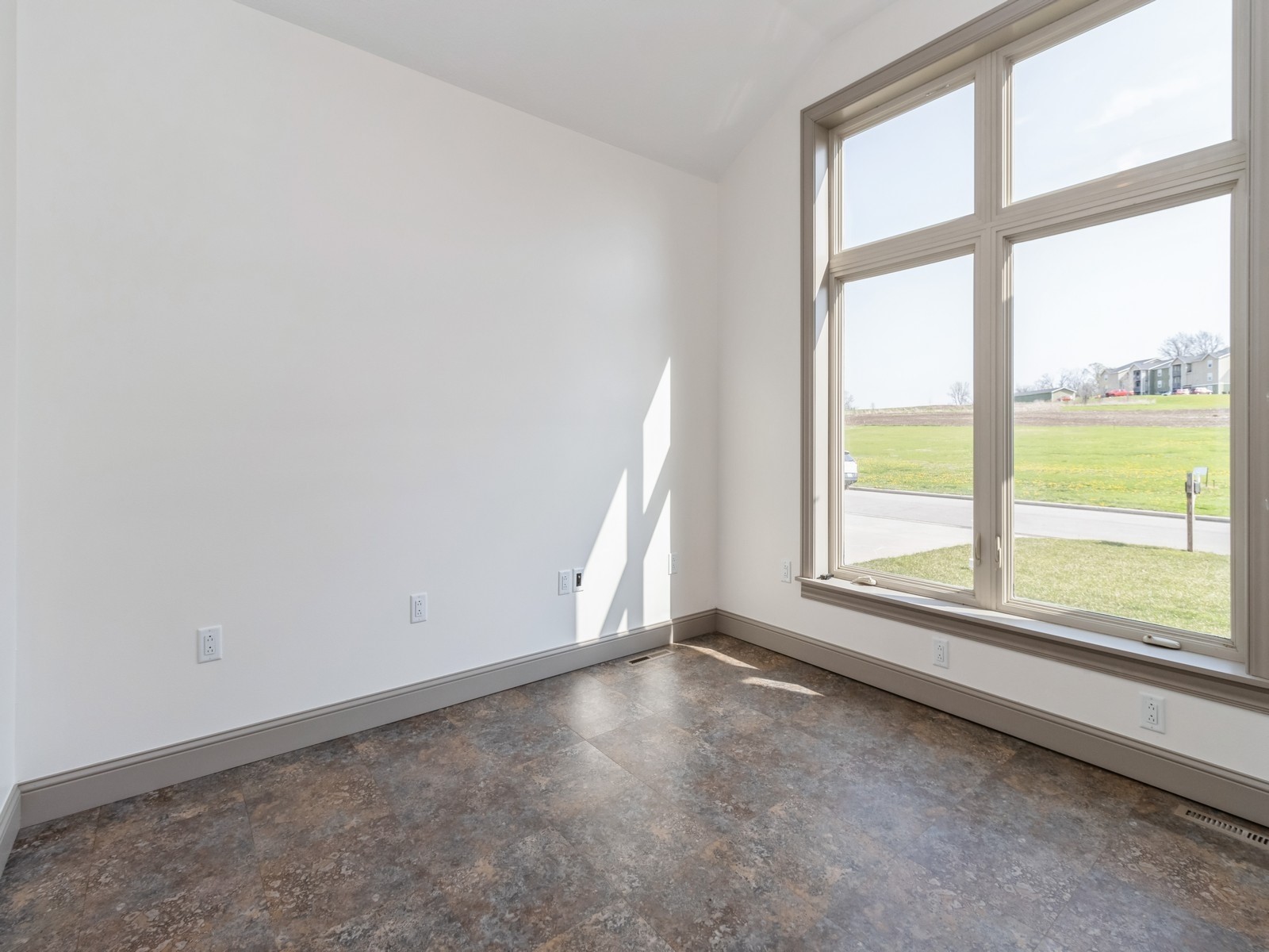 203 Northfield Drive, Kellogg, Iowa image 15