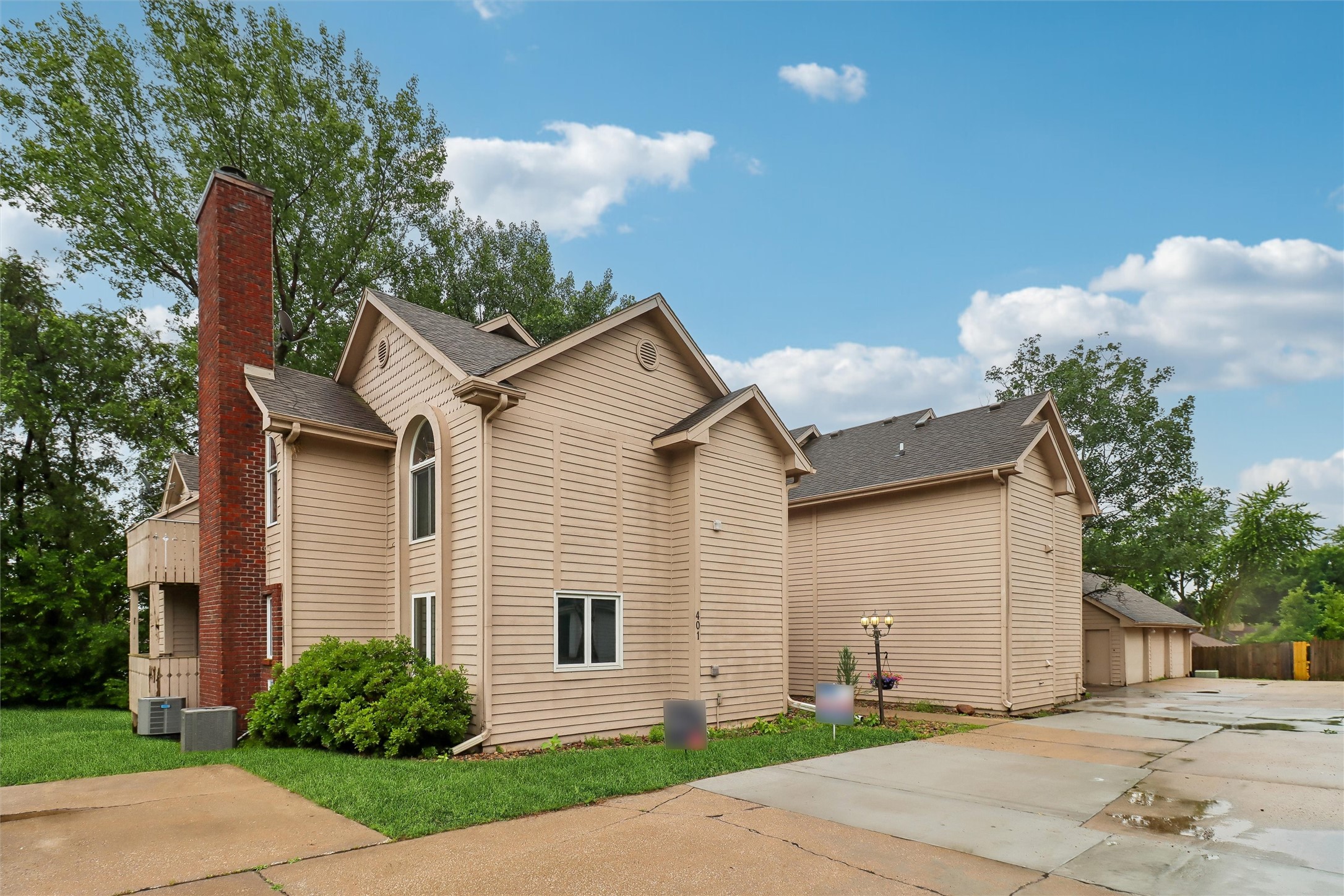 Photo 1 of 17 — 401 SE Lowell Drive 3, Ankeny, IA 50021