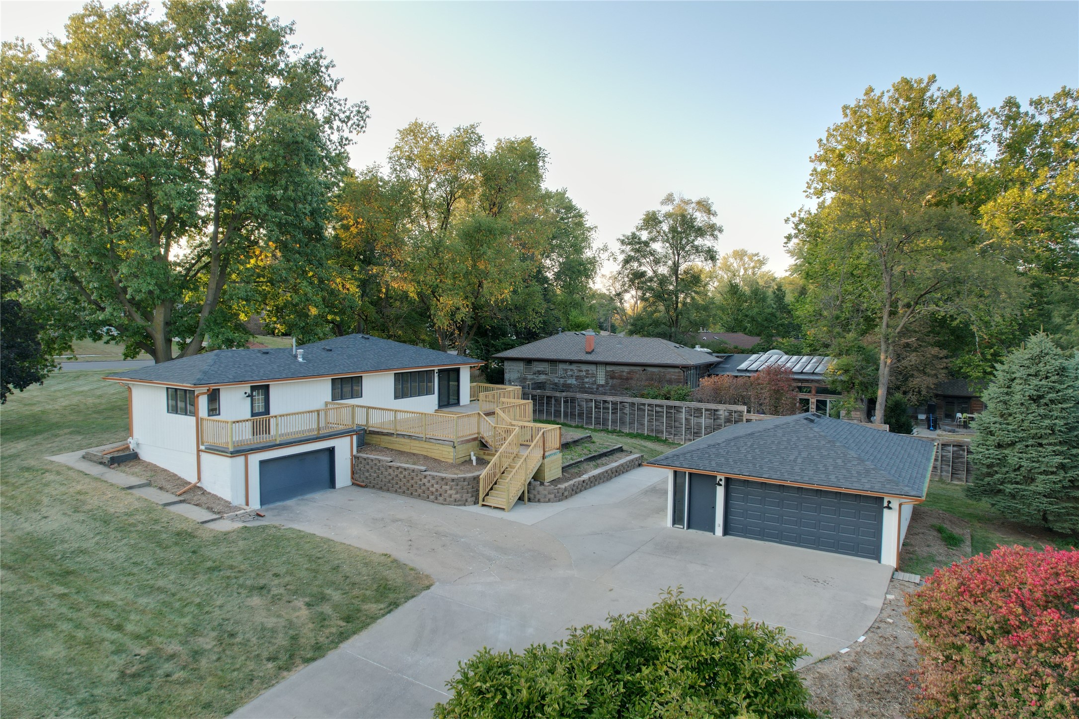 1107 16th Street, West Des Moines, Iowa image 1