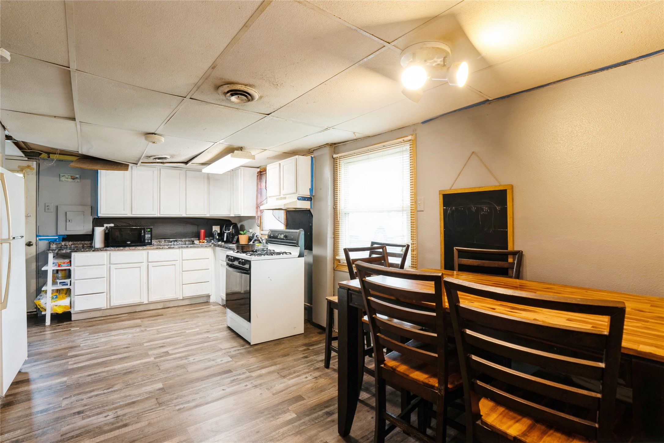 2776 NE Norwood Lane, Des Moines, Iowa image 7