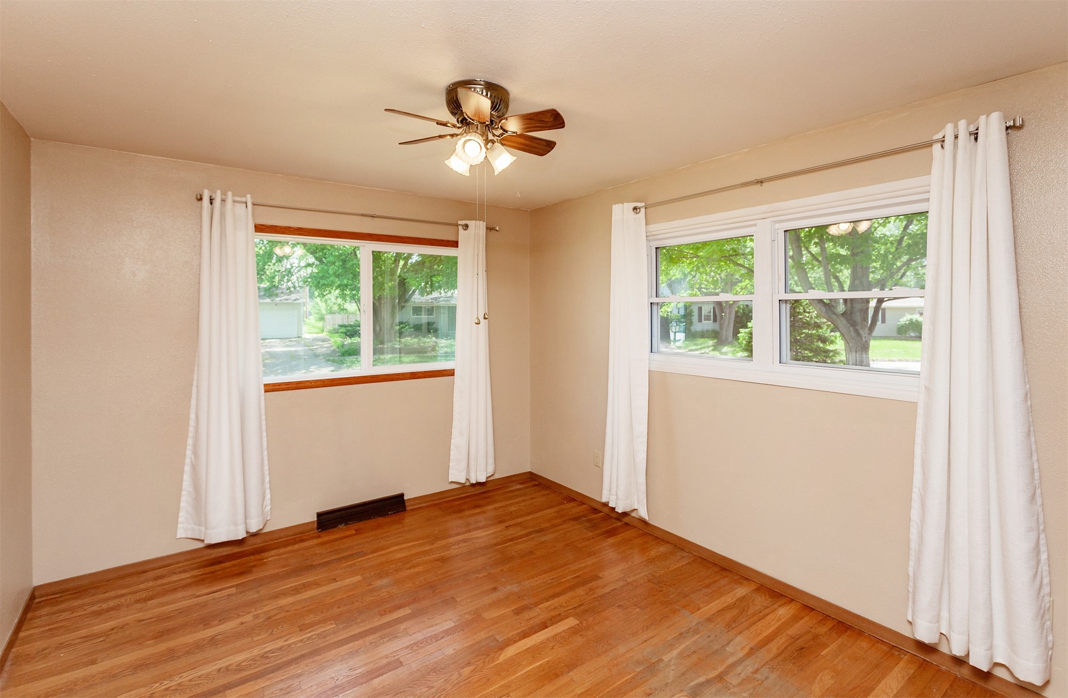 2027 Melrose Avenue, Ames, Iowa image 18