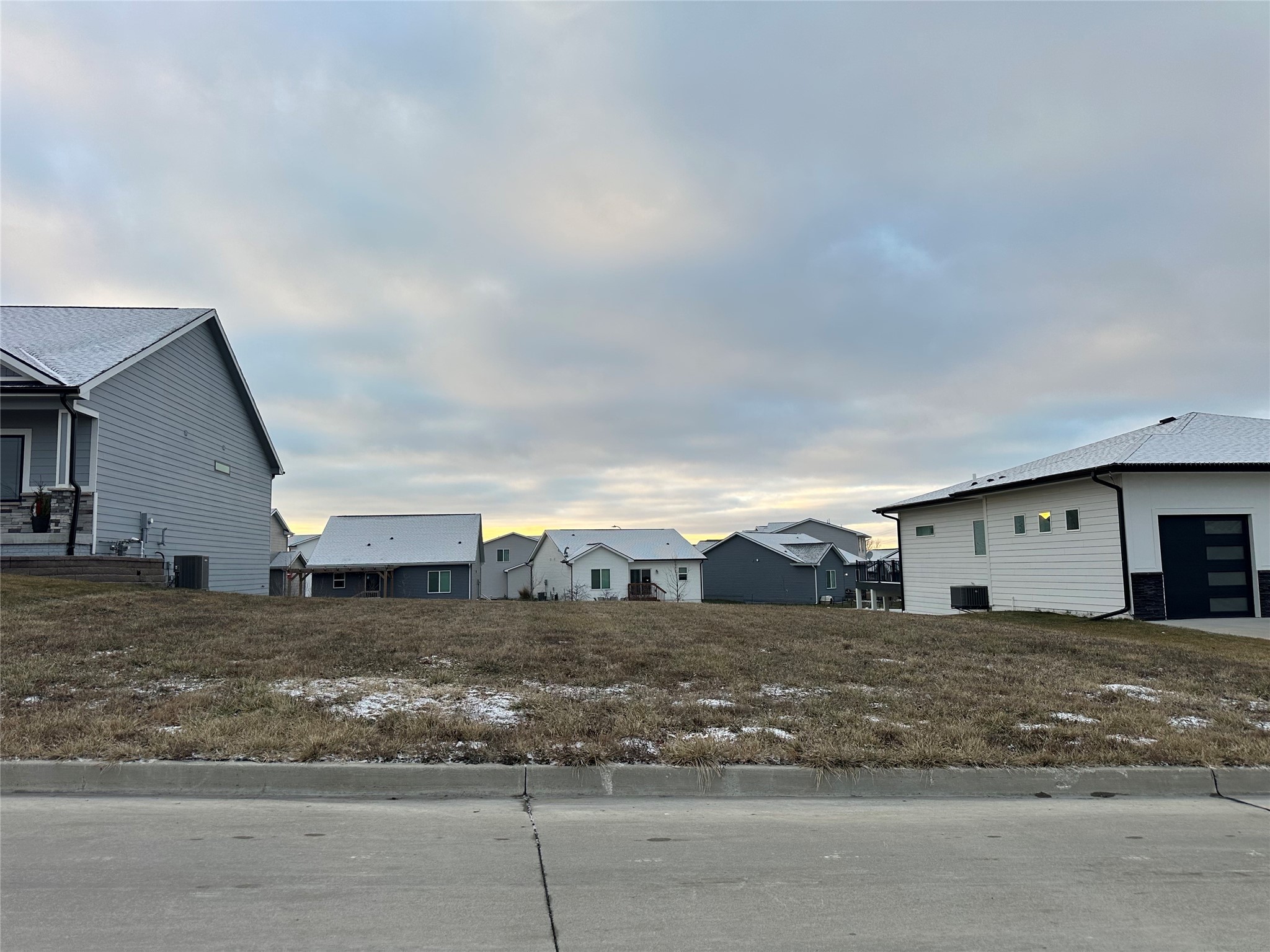 5412 151st Street, Urbandale, Iowa image 1