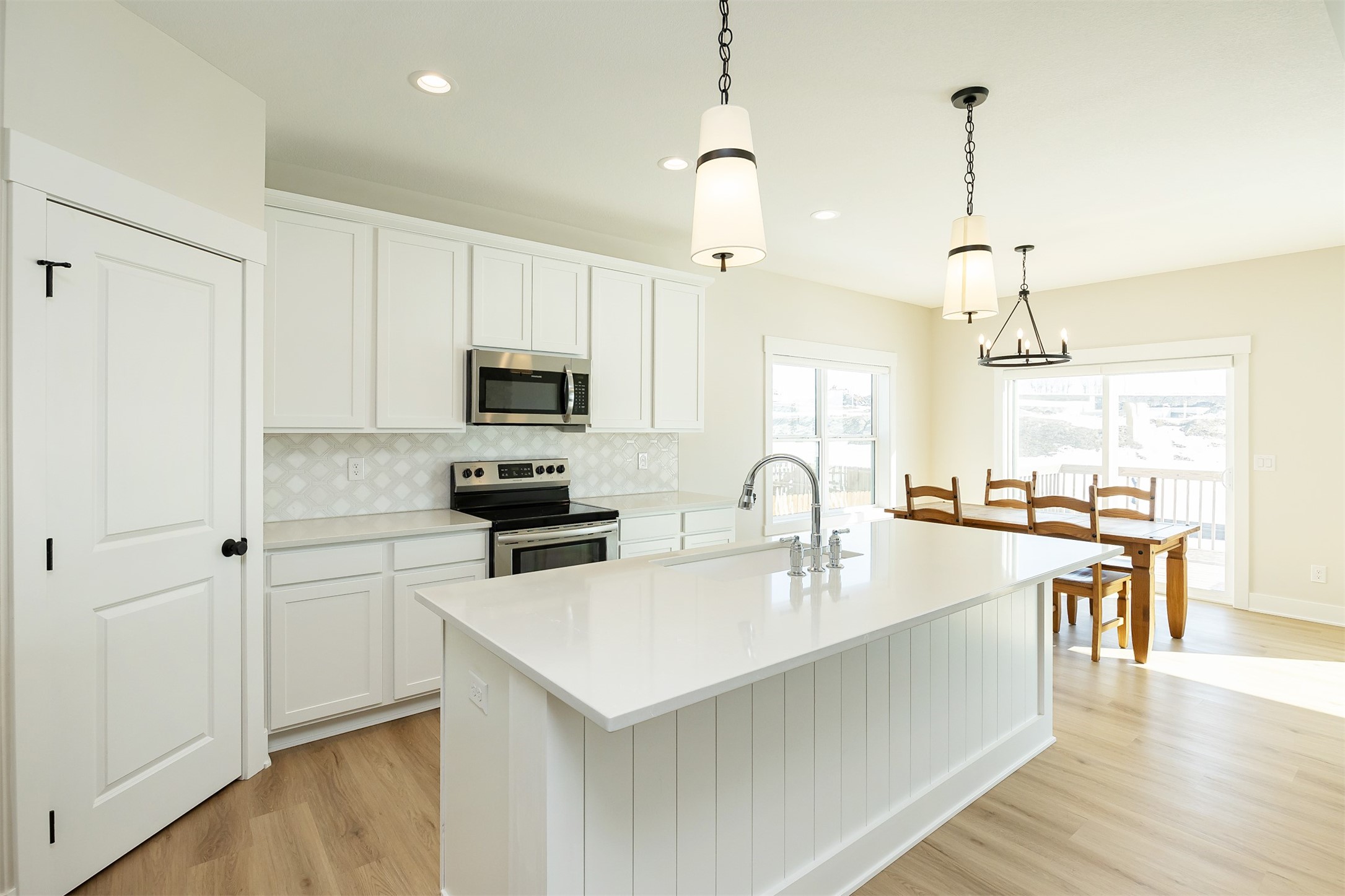 929 Wolf Creek Drive