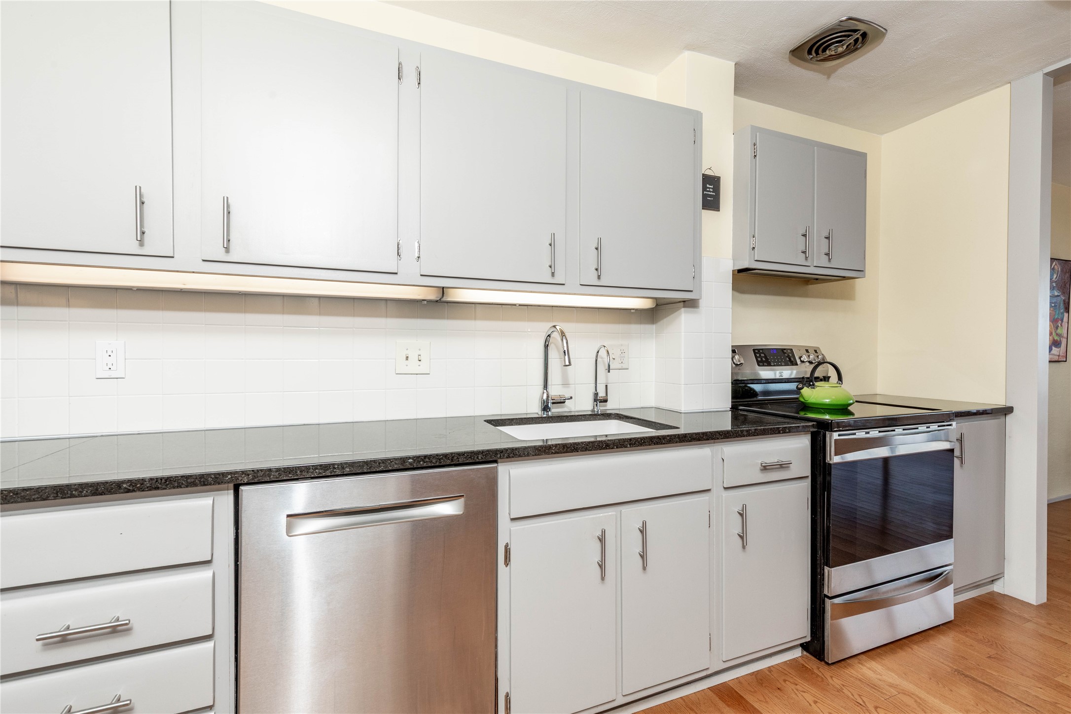 3663 Grand Avenue #1004, Des Moines, Iowa image 8