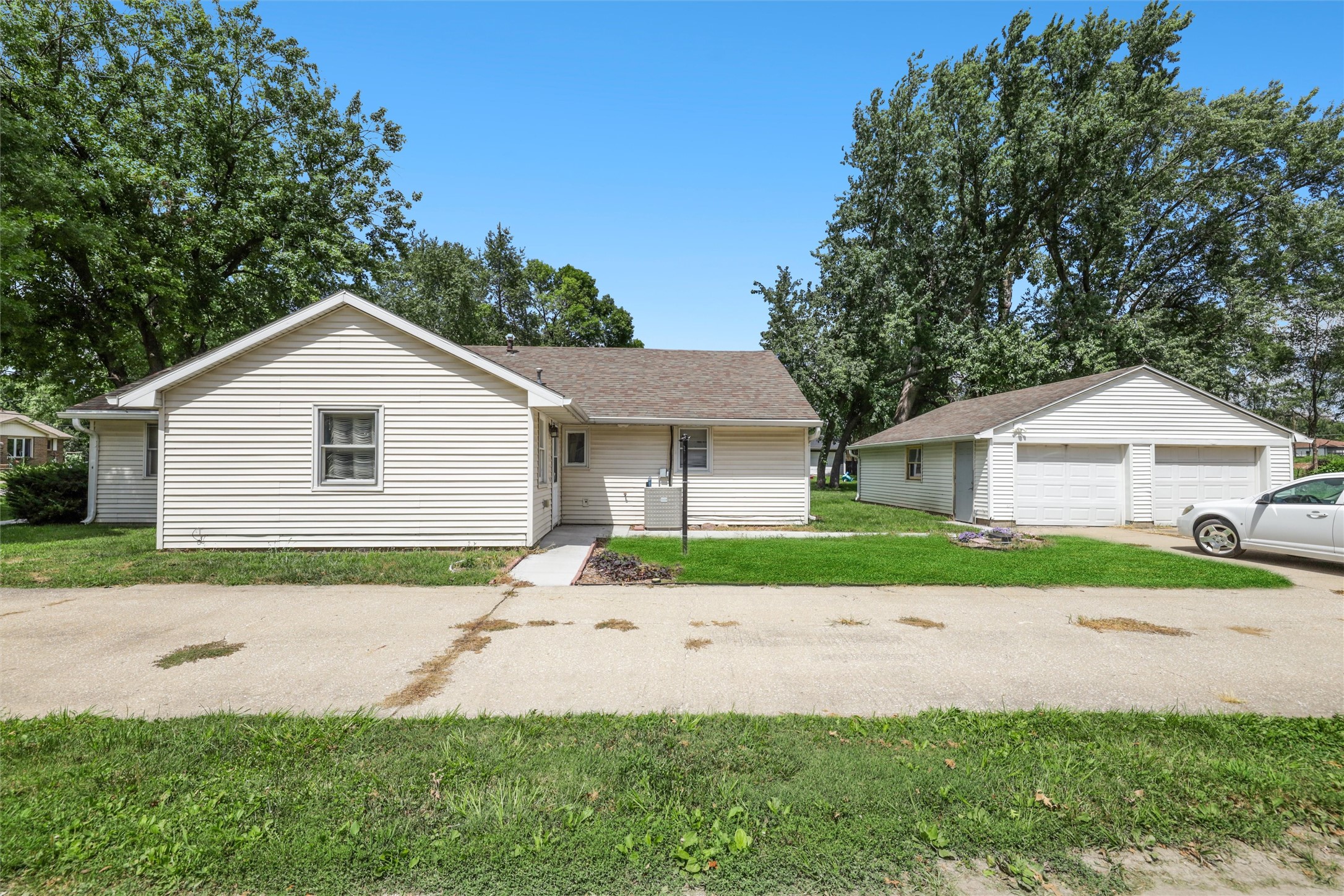 6585 NW 56th Street, Johnston, Iowa image 29