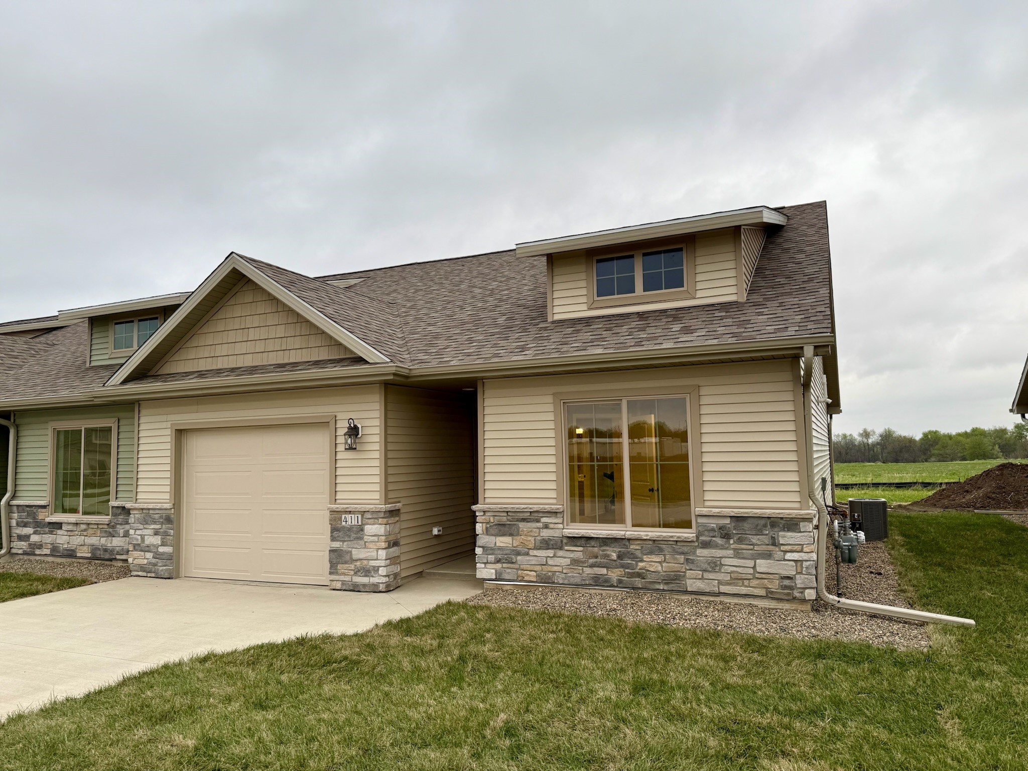 411 W Madison Street, Winterset, Iowa image 1