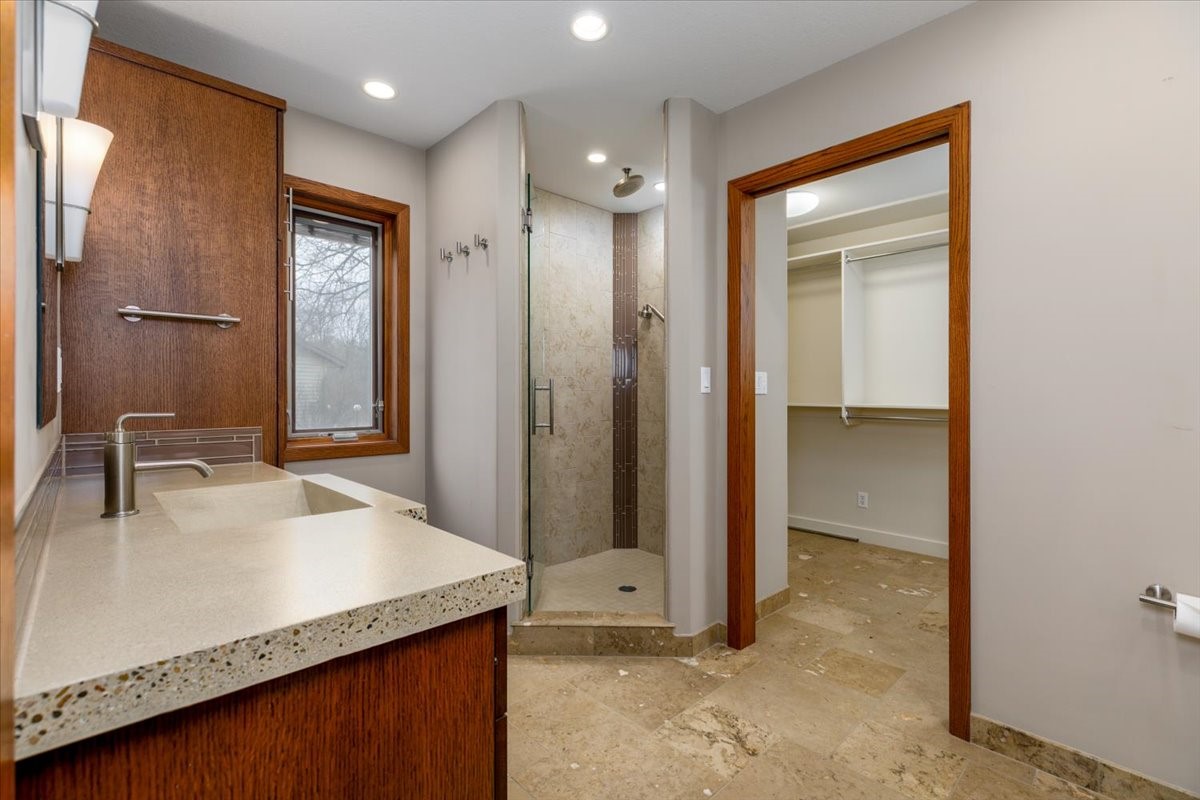 1317 Nile Kinnick Drive, Adel, Iowa image 16