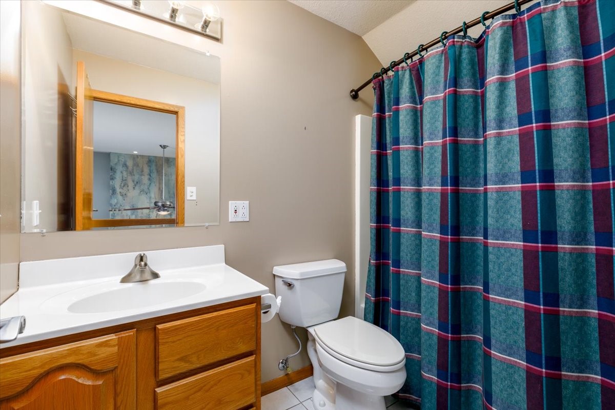 1317 Nile Kinnick Drive, Adel, Iowa image 23