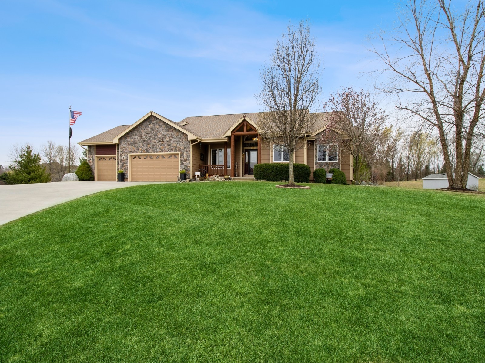 8091 NE 30th Place, Altoona, Iowa image 1