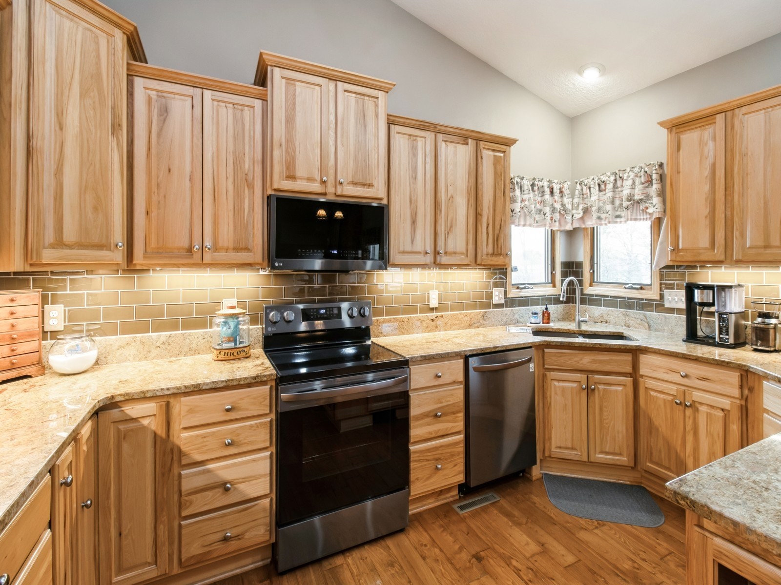 8091 NE 30th Place, Altoona, Iowa image 13