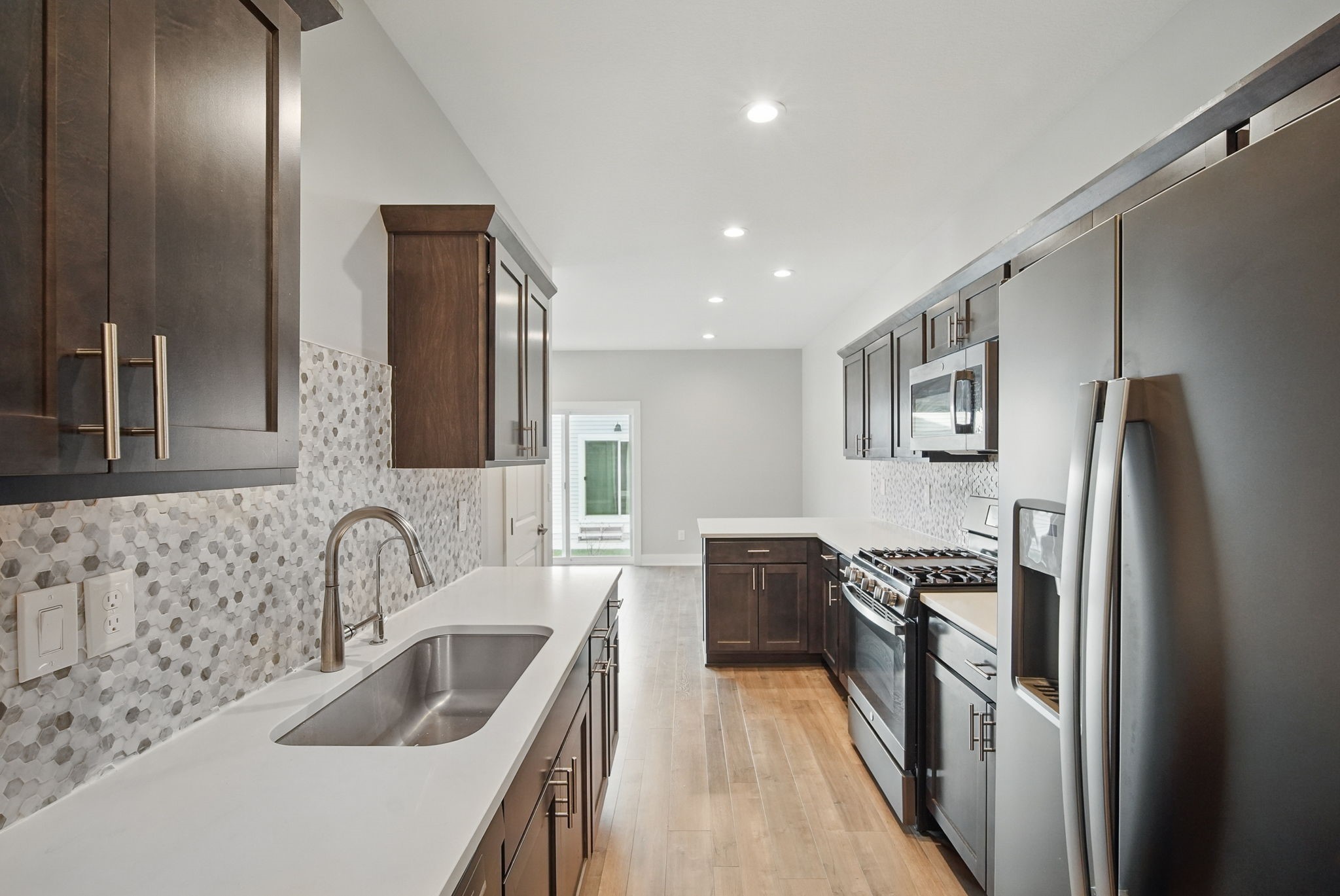 9674 Crowning Drive, West Des Moines, Iowa image 9