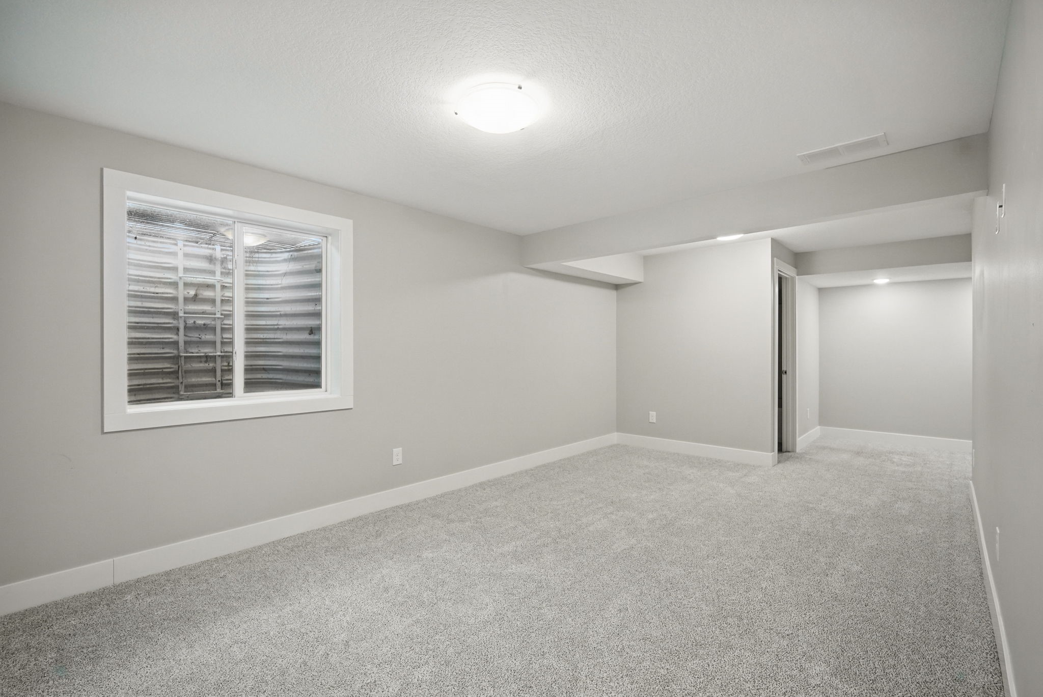 9674 Crowning Drive, West Des Moines, Iowa image 25